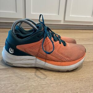 Topo Athletic Women’s Phantom 2 Running Shoe Rose Navy Barefoot Outdoor Size 8